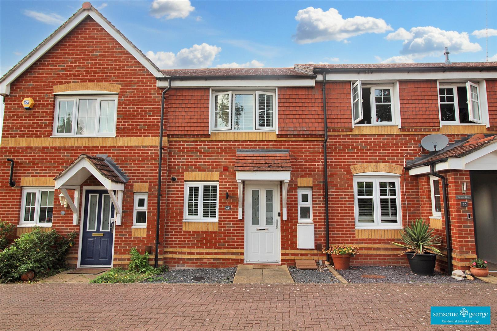 2 bed property in Pryor Close, Reading
